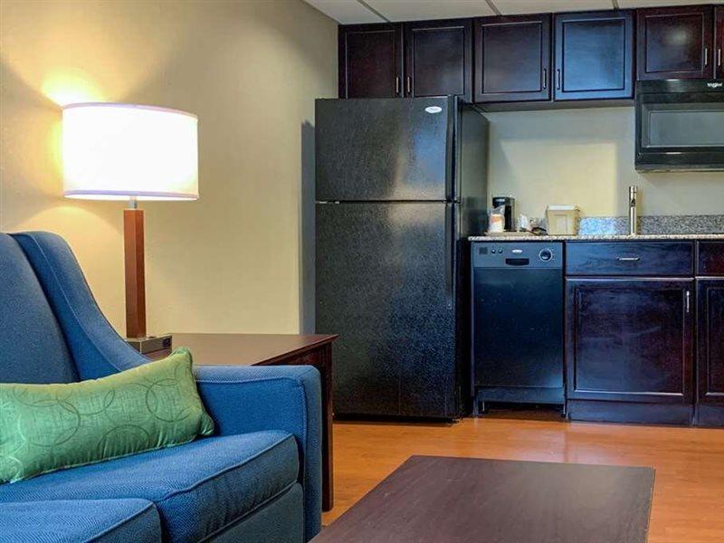 Comfort Inn & Suites East Hartford - Hartford Екстериор снимка