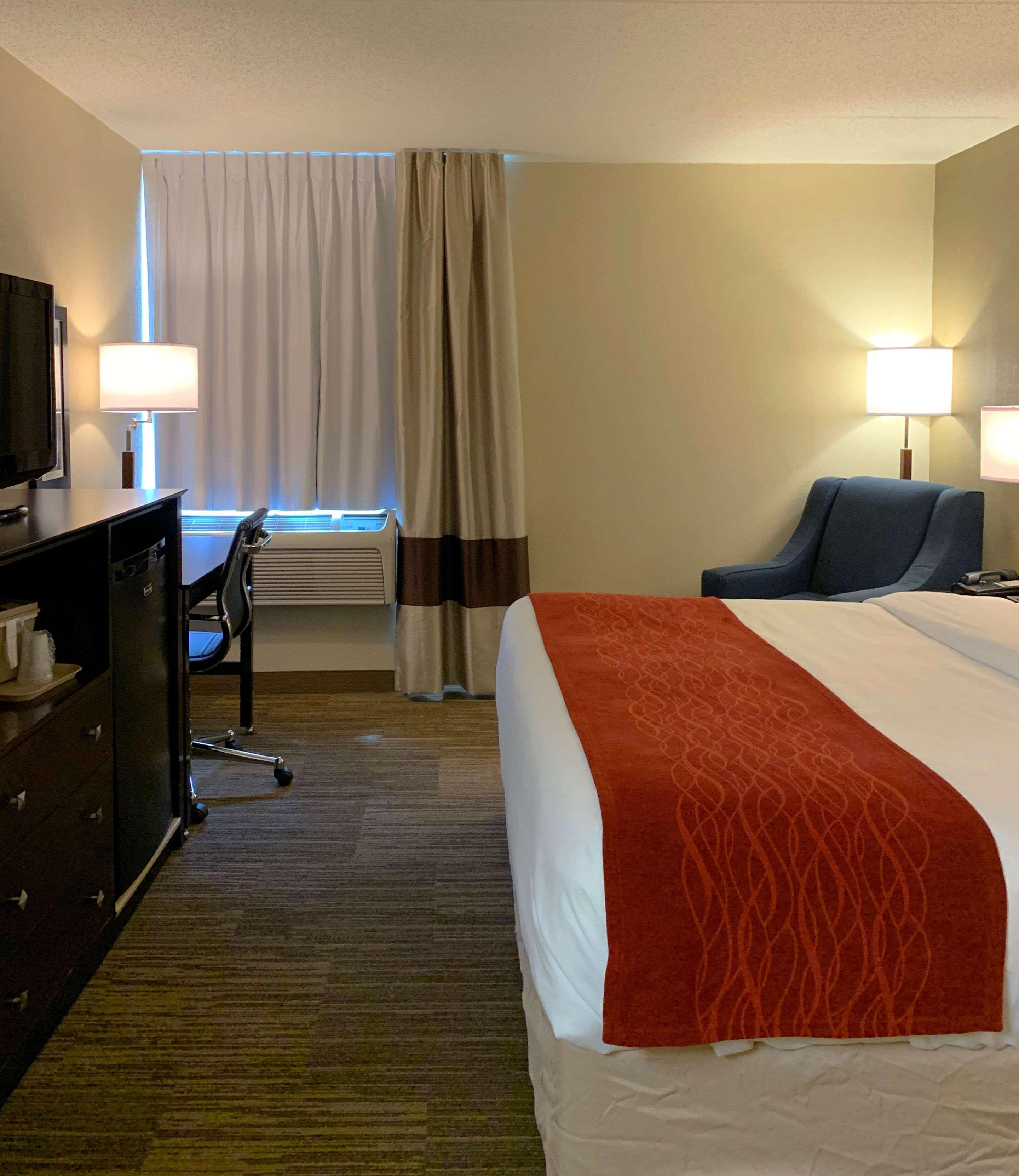 Comfort Inn & Suites East Hartford - Hartford Екстериор снимка