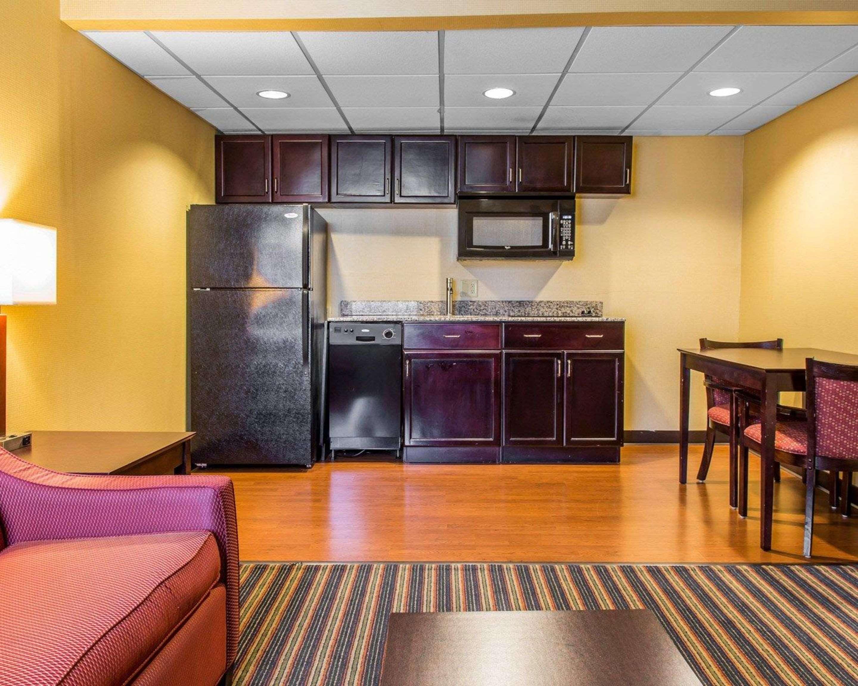 Comfort Inn & Suites East Hartford - Hartford Екстериор снимка