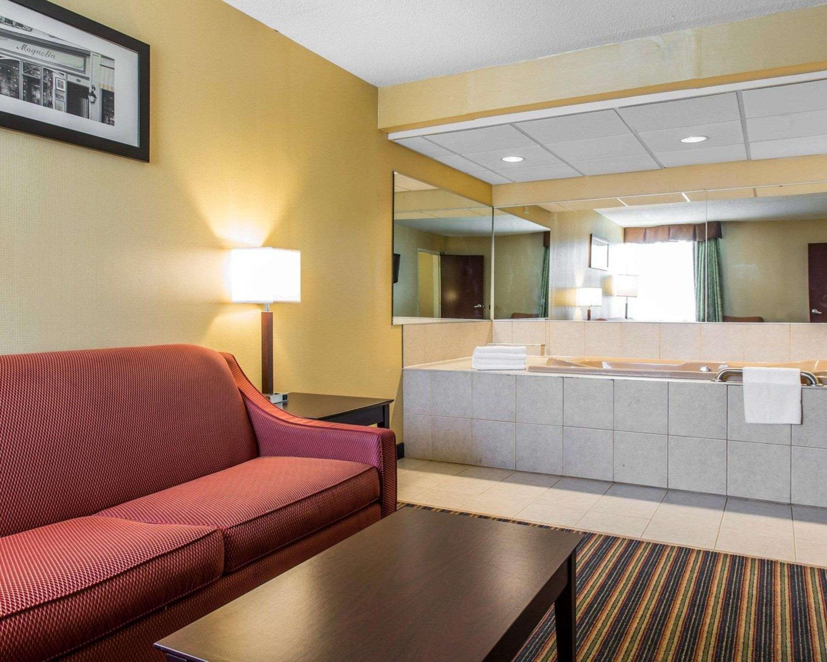 Comfort Inn & Suites East Hartford - Hartford Екстериор снимка