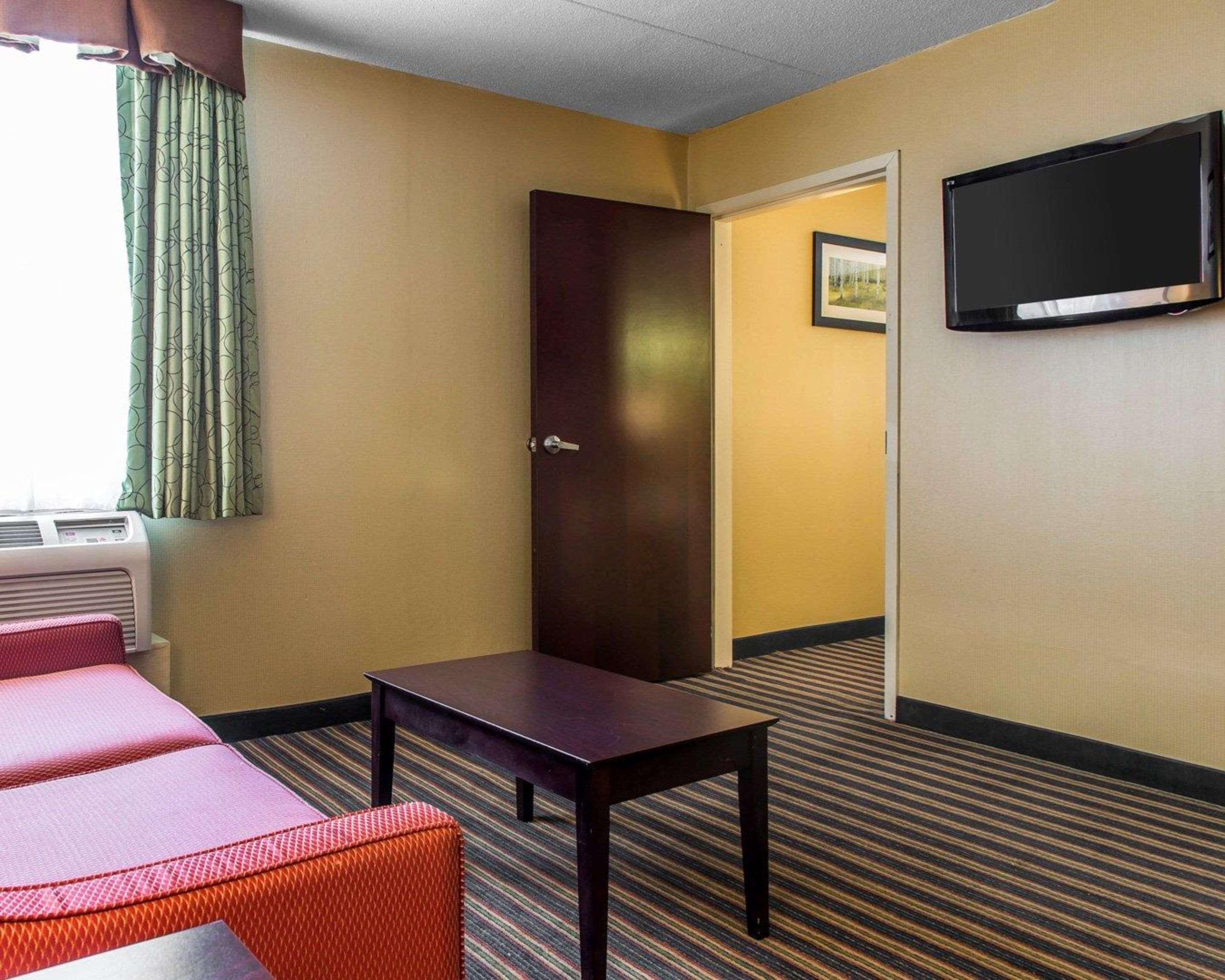 Comfort Inn & Suites East Hartford - Hartford Екстериор снимка