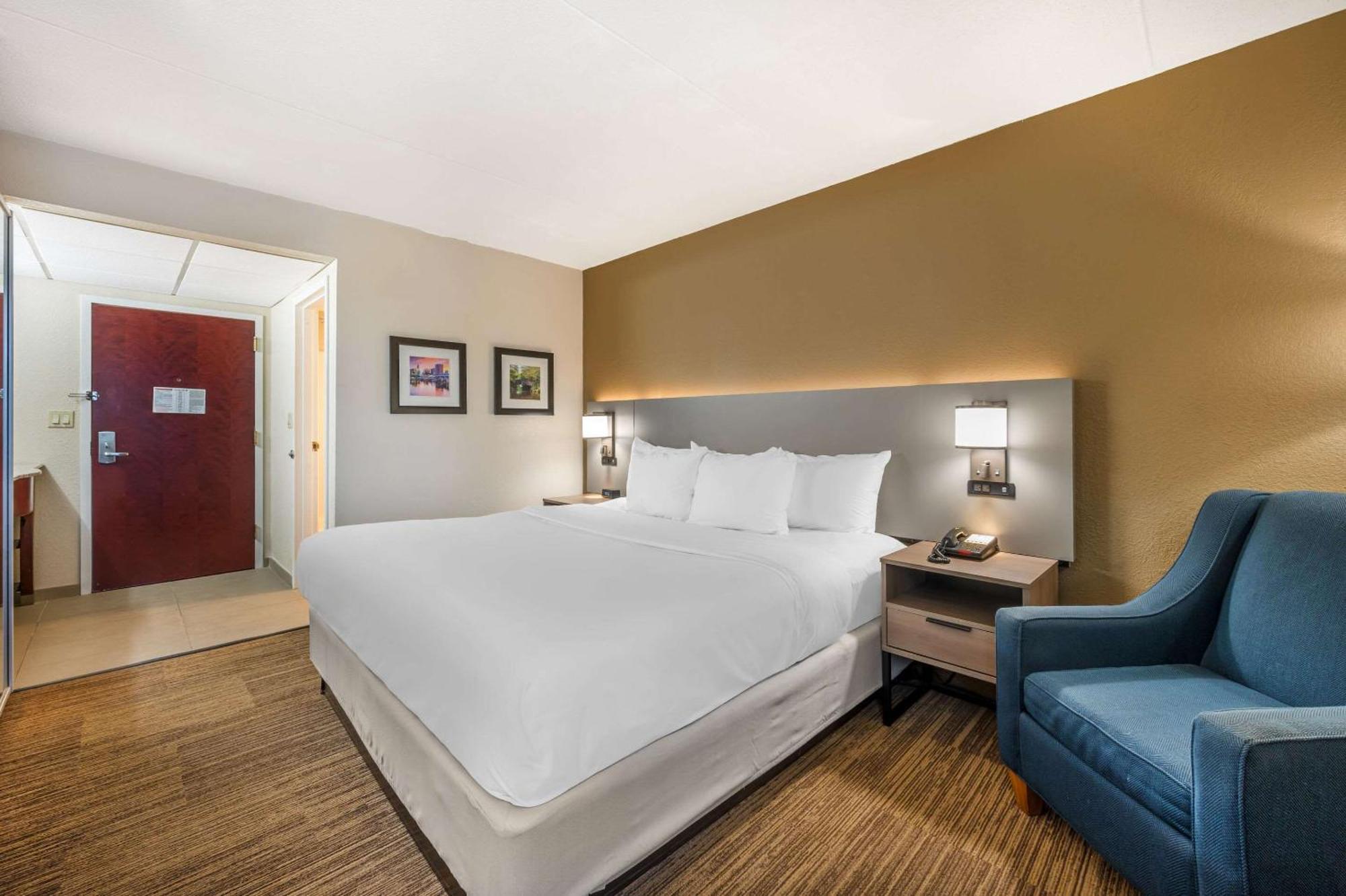 Comfort Inn & Suites East Hartford - Hartford Екстериор снимка